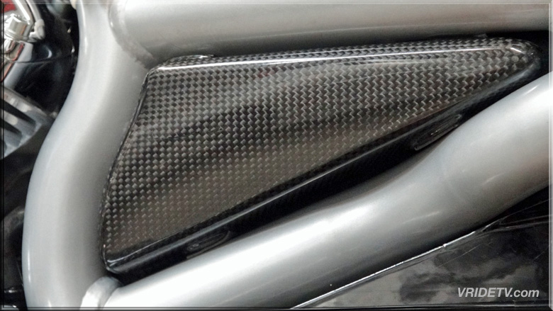carbon fiber vrod fuel cell side cover installed