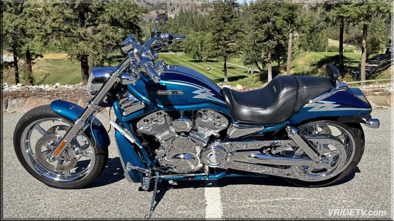 stunning_blue_2005_cvo_vrscse_vrod